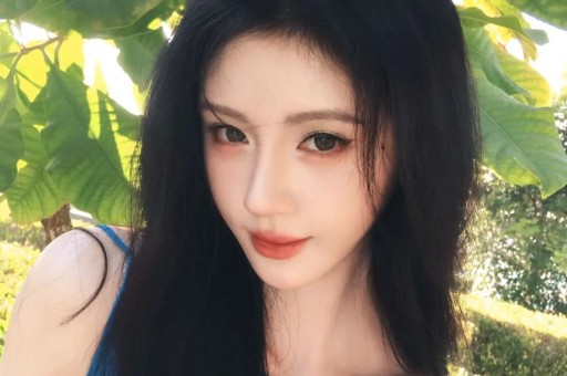 某顶流男星深夜密会三人？经纪人凌晨紧急发声明